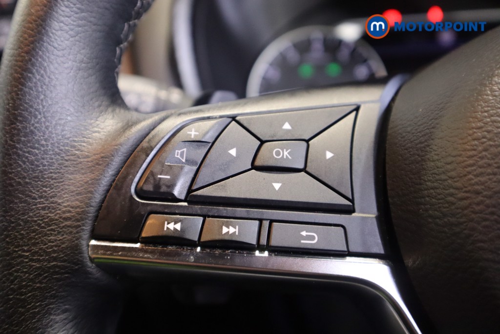 Nissan Juke N-Connecta Automatic Petrol SUV - Stock Number (1603397) - 14th supplementary image