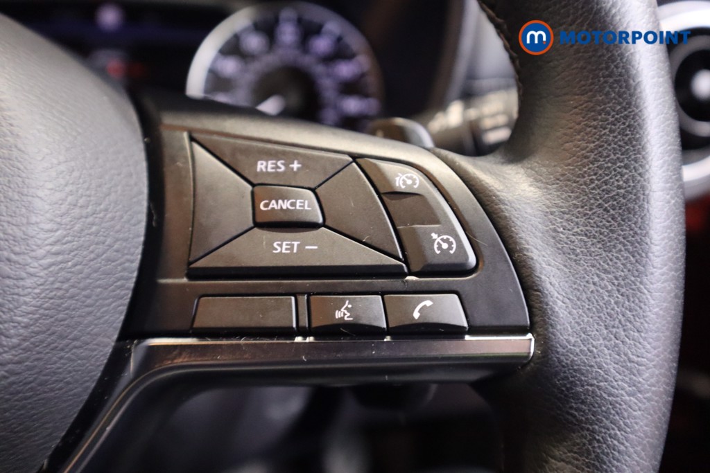 Nissan Juke N-Connecta Automatic Petrol SUV - Stock Number (1603397) - 15th supplementary image