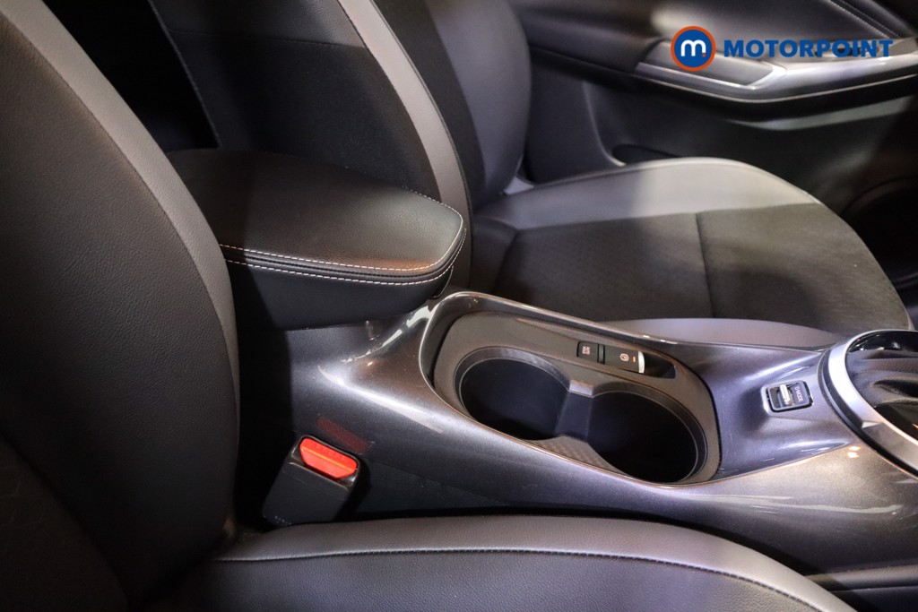 Nissan Juke N-Connecta Automatic Petrol SUV - Stock Number (1603397) - 20th supplementary image