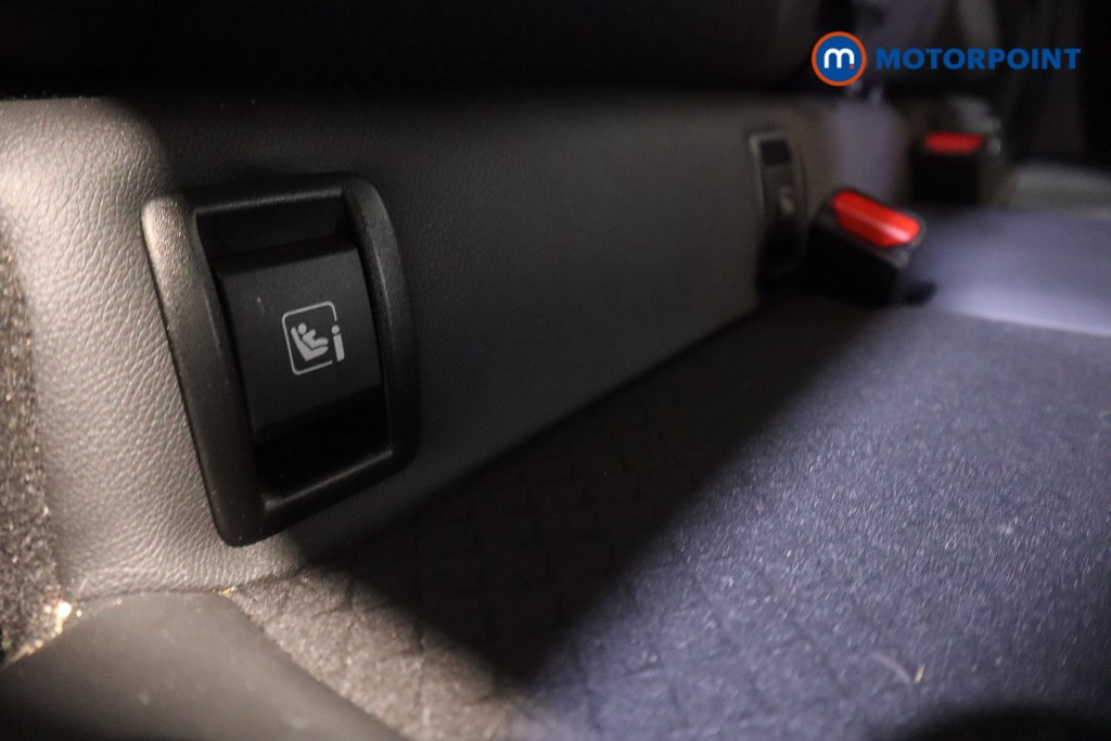 Nissan Juke N-Connecta Automatic Petrol SUV - Stock Number (1603397) - 21st supplementary image