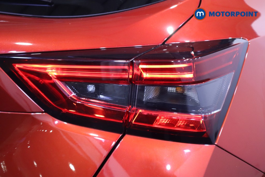 Nissan Juke N-Connecta Automatic Petrol SUV - Stock Number (1603397) - 22nd supplementary image