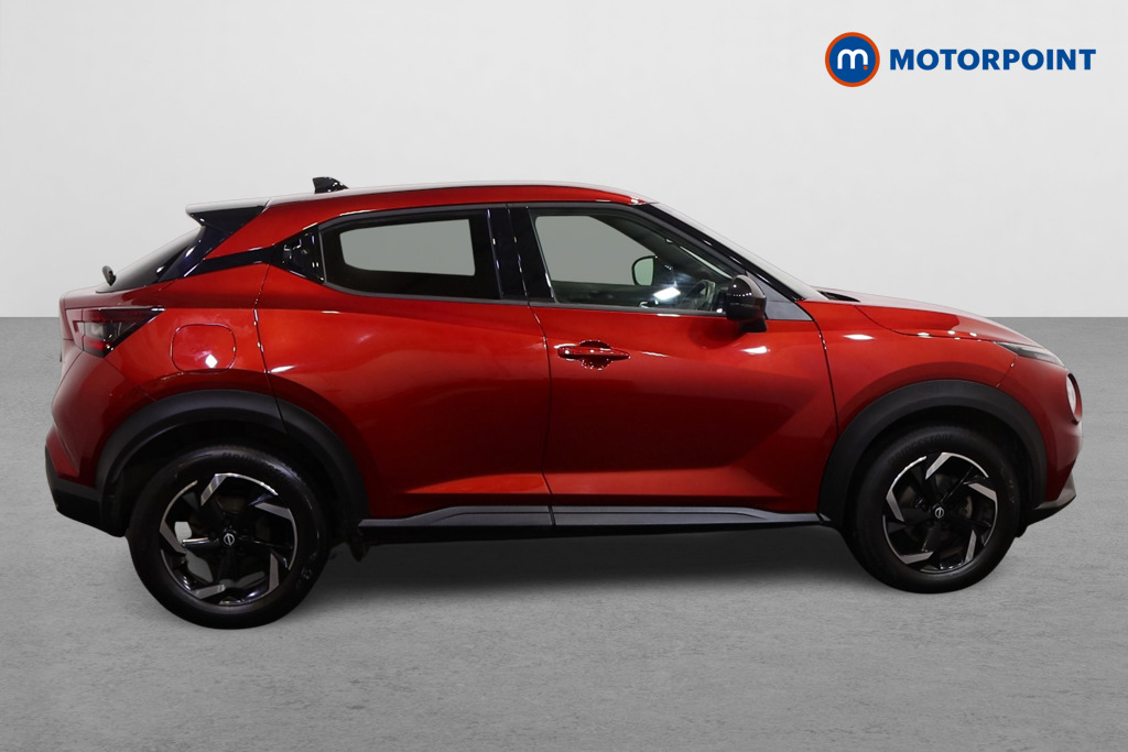 Nissan Juke N-Connecta Automatic Petrol SUV - Stock Number (1603397) - Drivers side
