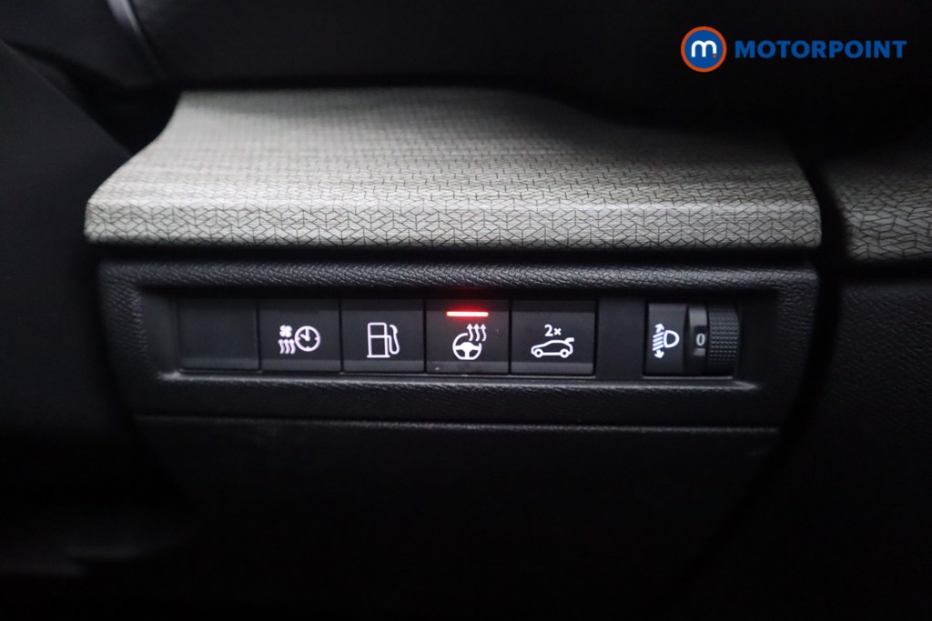 Citroen C5 X Shine Plus Automatic Petrol Plug-In Hybrid Hatchback - Stock Number (1603641) - 9th supplementary image