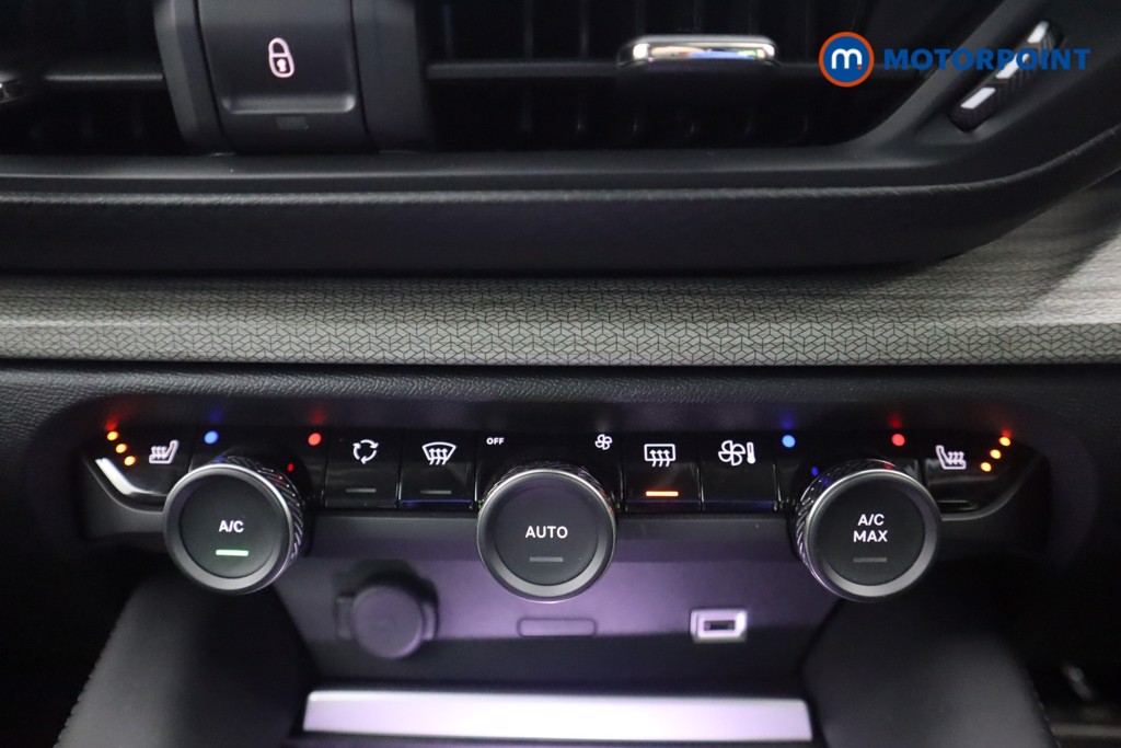 Citroen C5 X Shine Plus Automatic Petrol Plug-In Hybrid Hatchback - Stock Number (1603641) - 14th supplementary image