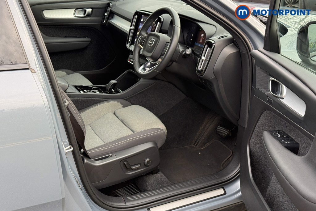 Volvo Xc40 Plus Automatic Petrol SUV - Stock Number (1603682) - 1st supplementary image