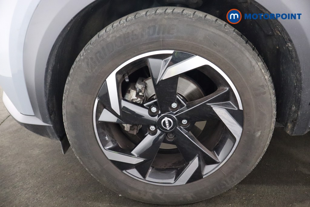 Nissan Juke N-Connecta Manual Petrol SUV - Stock Number (1603815) - 27th supplementary image