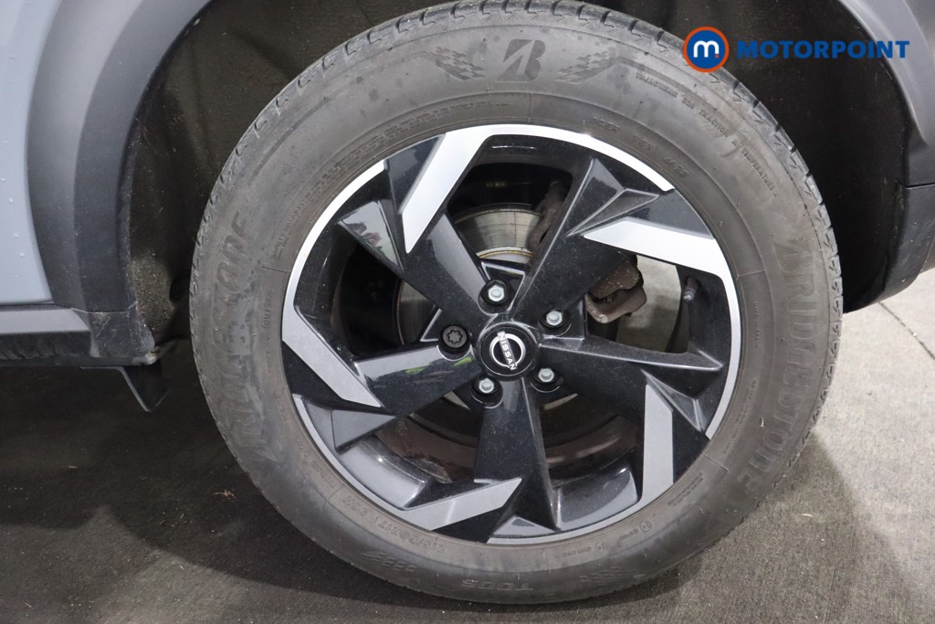 Nissan Juke N-Connecta Manual Petrol SUV - Stock Number (1603815) - 28th supplementary image