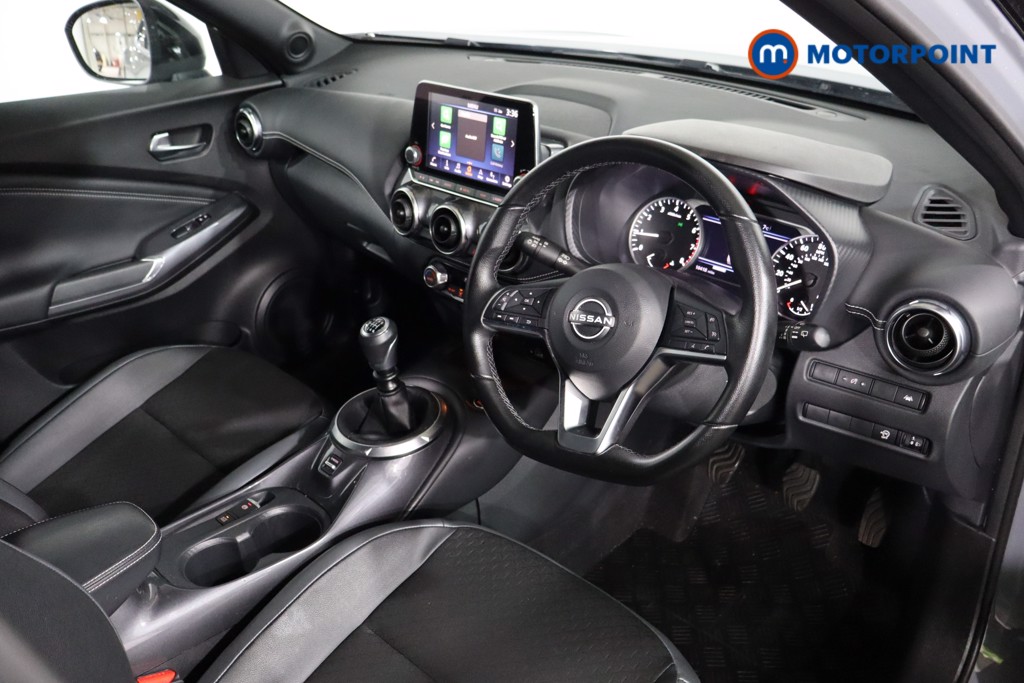 Nissan Juke N-Connecta Manual Petrol SUV - Stock Number (1603815) - 1st supplementary image