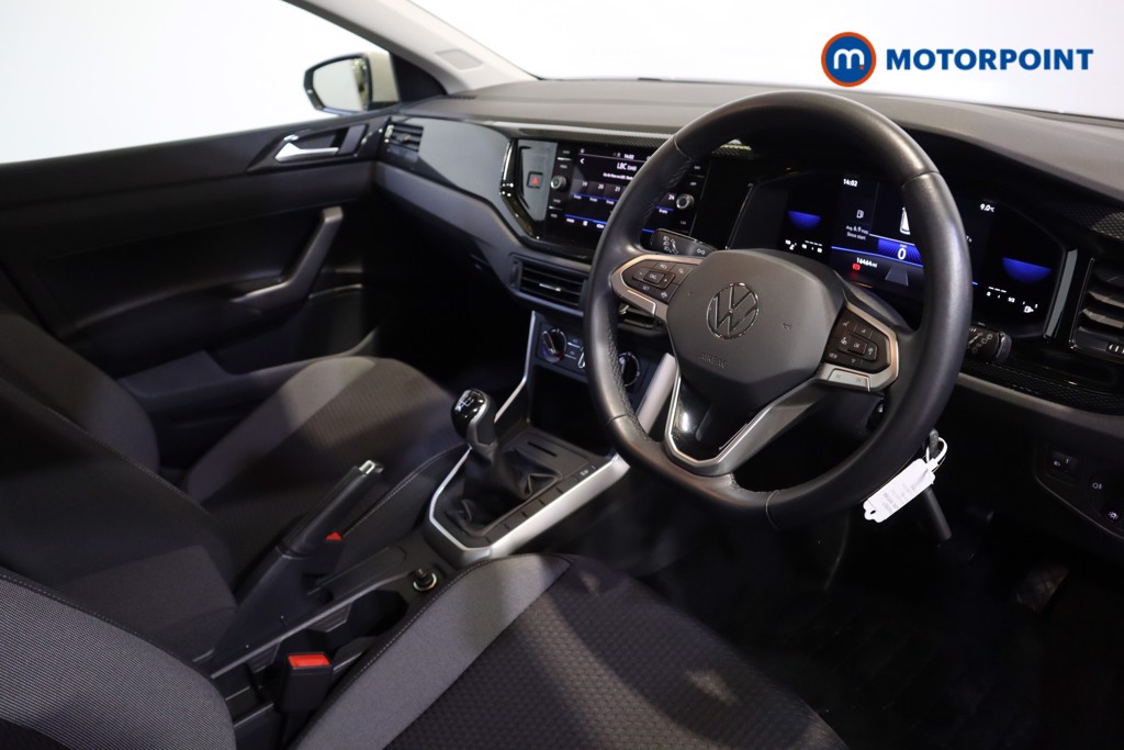 Volkswagen Polo Life Manual Petrol Hatchback - Stock Number (1603921) - 1st supplementary image