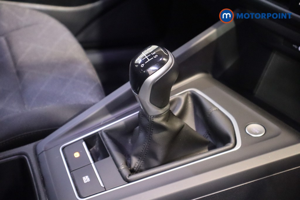 Volkswagen Golf Life Manual Petrol Hatchback - Stock Number (1603926) - 5th supplementary image