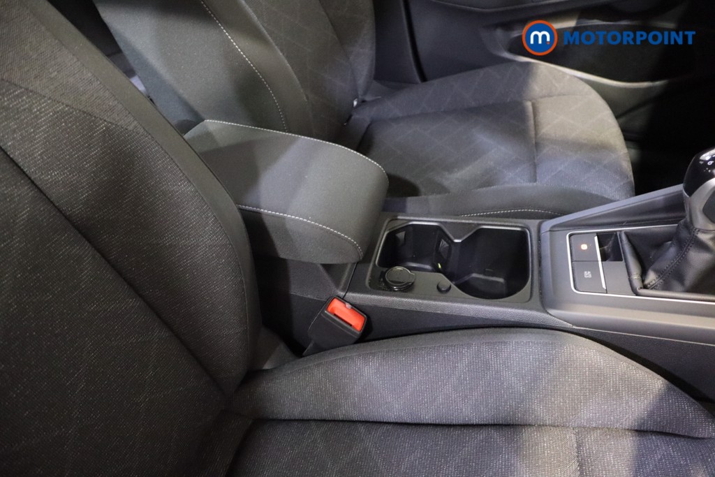 Volkswagen Golf Life Manual Petrol Hatchback - Stock Number (1603926) - 16th supplementary image