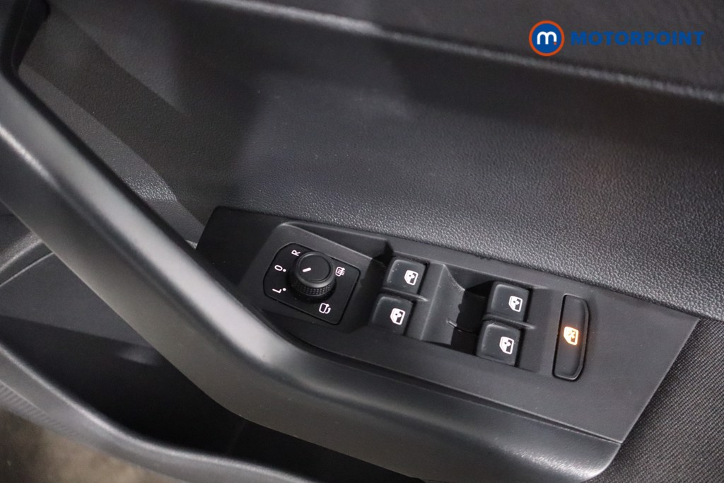 Volkswagen Polo Life Manual Petrol Hatchback - Stock Number (1604088) - 25th supplementary image