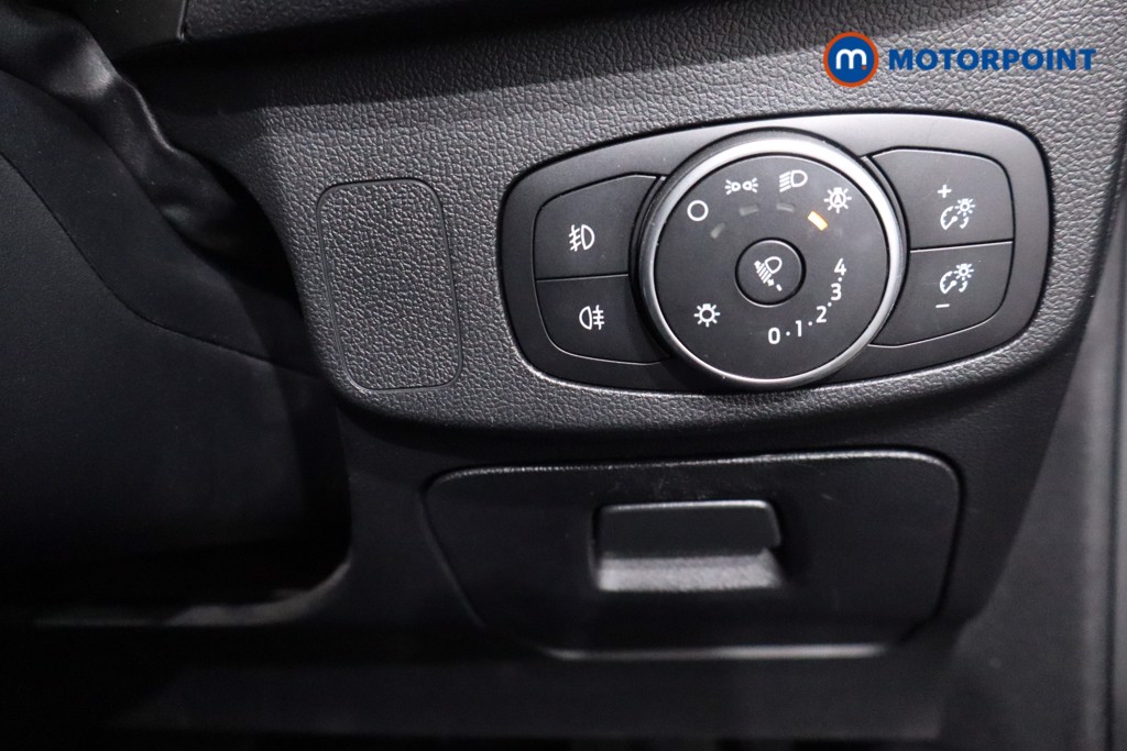 Ford Focus Titanium X Automatic Diesel Hatchback - Stock Number (1604149) - 17th supplementary image