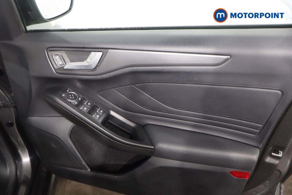 Ford Focus Titanium X Automatic Diesel Hatchback - Stock Number (1604149) - 26th supplementary image