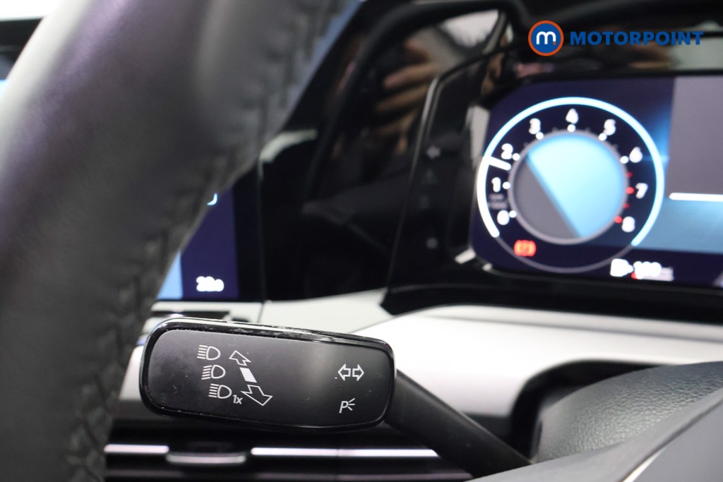 Volkswagen Golf Life Manual Petrol Hatchback - Stock Number (1604156) - 5th supplementary image