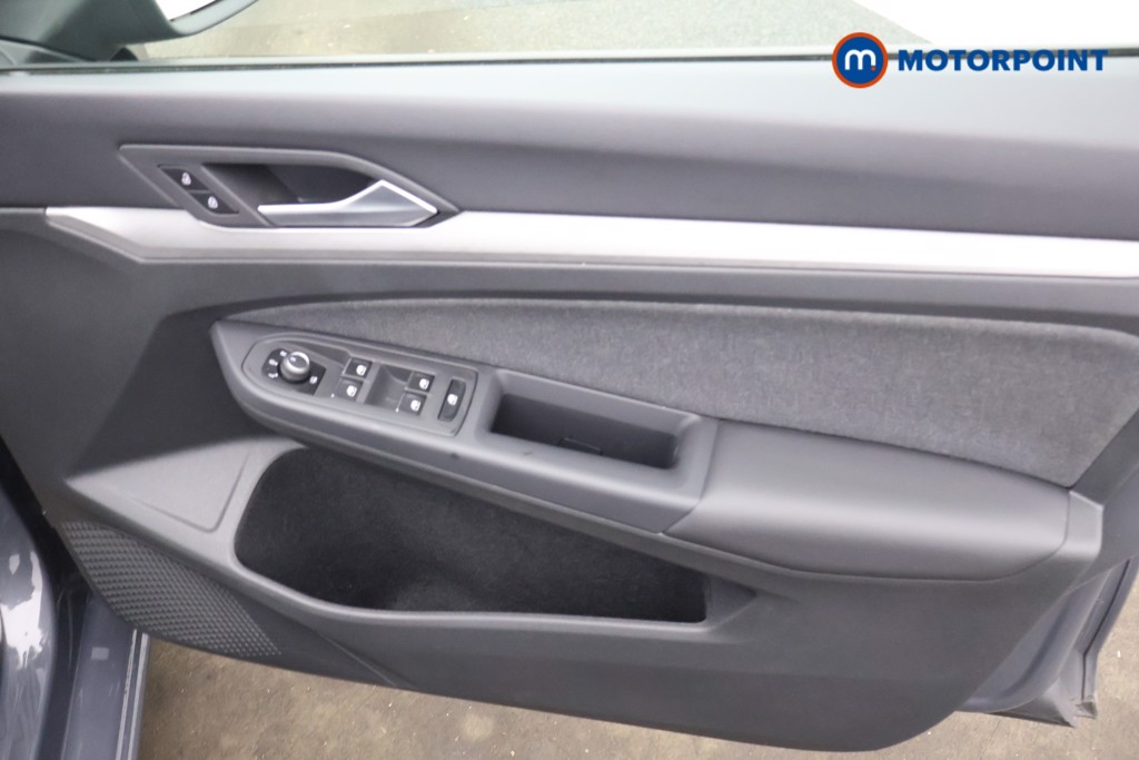 Volkswagen Golf Life Manual Petrol Hatchback - Stock Number (1604156) - 13th supplementary image