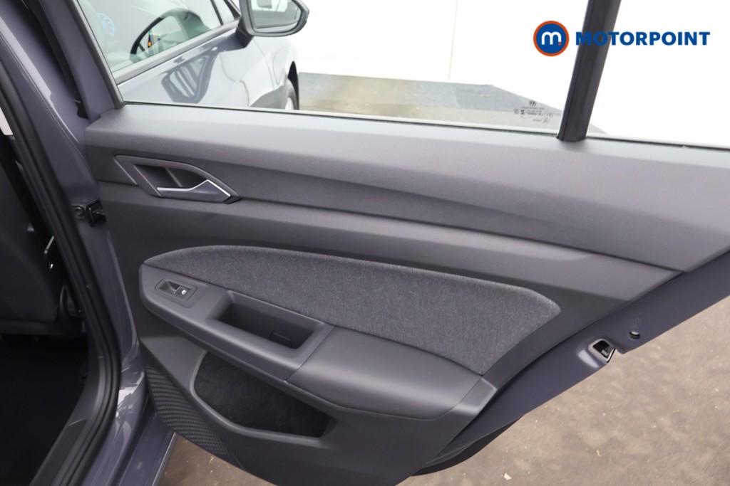 Volkswagen Golf Life Manual Petrol Hatchback - Stock Number (1604156) - 18th supplementary image