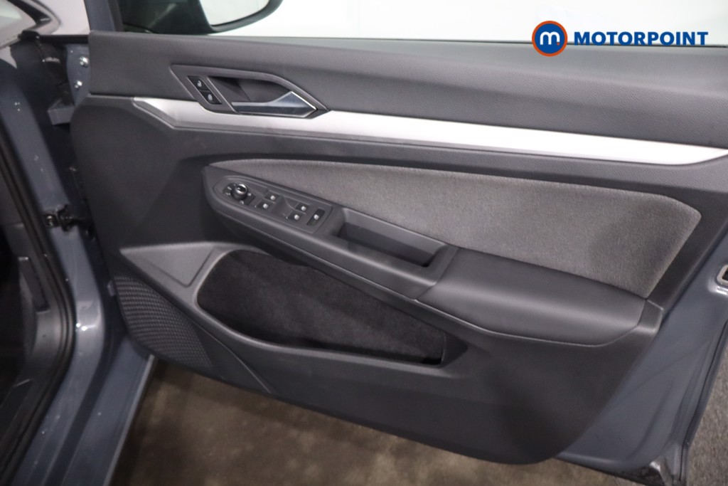 Volkswagen Golf Match Manual Petrol Hatchback - Stock Number (1604239) - 24th supplementary image