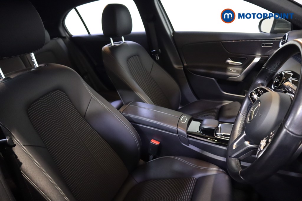 Mercedes-Benz A Class Sport Automatic Diesel Hatchback - Stock Number (1604307) - 5th supplementary image