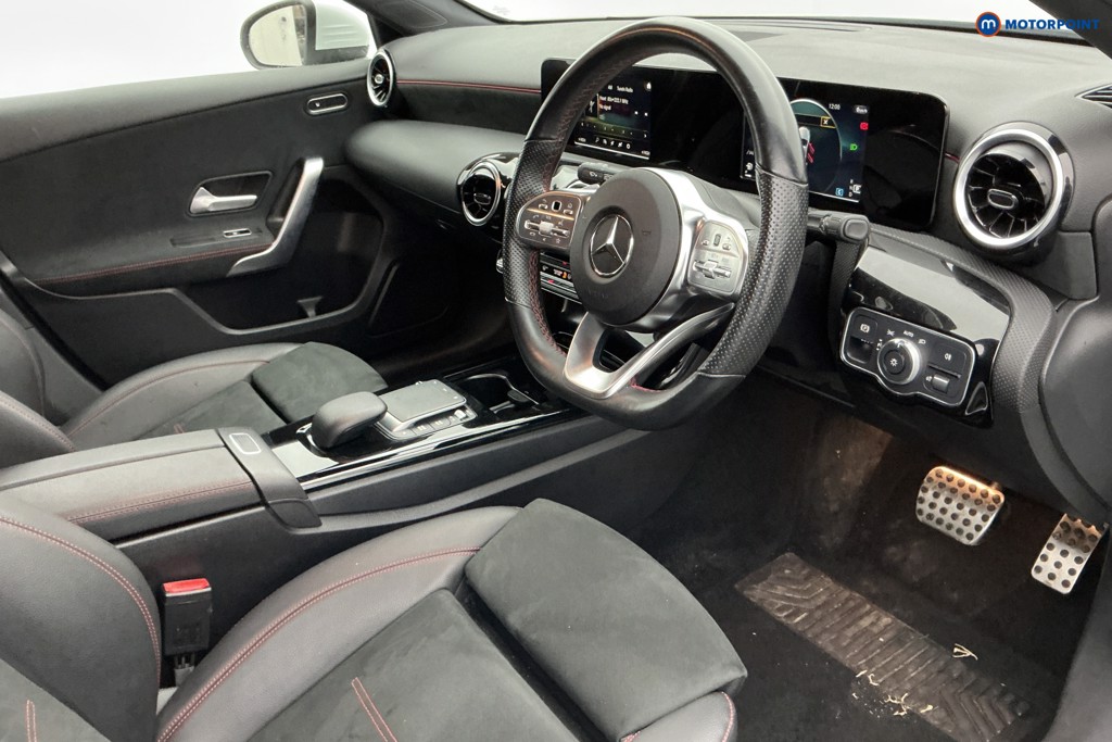 Mercedes-Benz A Class Amg Line Automatic Diesel Hatchback - Stock Number (1553018) - 8th supplementary image