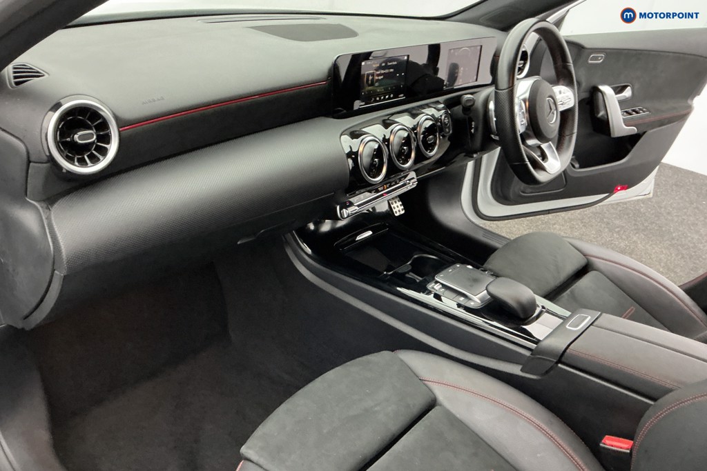 Mercedes-Benz A Class Amg Line Automatic Diesel Hatchback - Stock Number (1553018) - 9th supplementary image