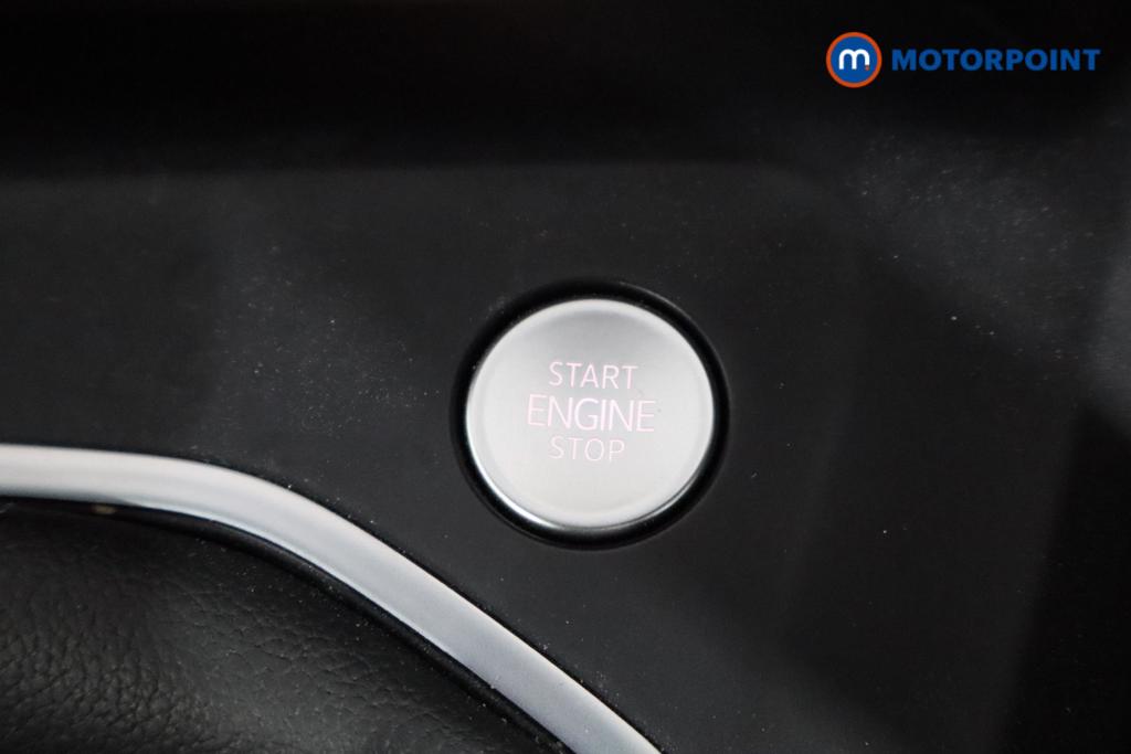 Volkswagen Golf R-Line Manual Petrol Hatchback - Stock Number (1575117) - 7th supplementary image