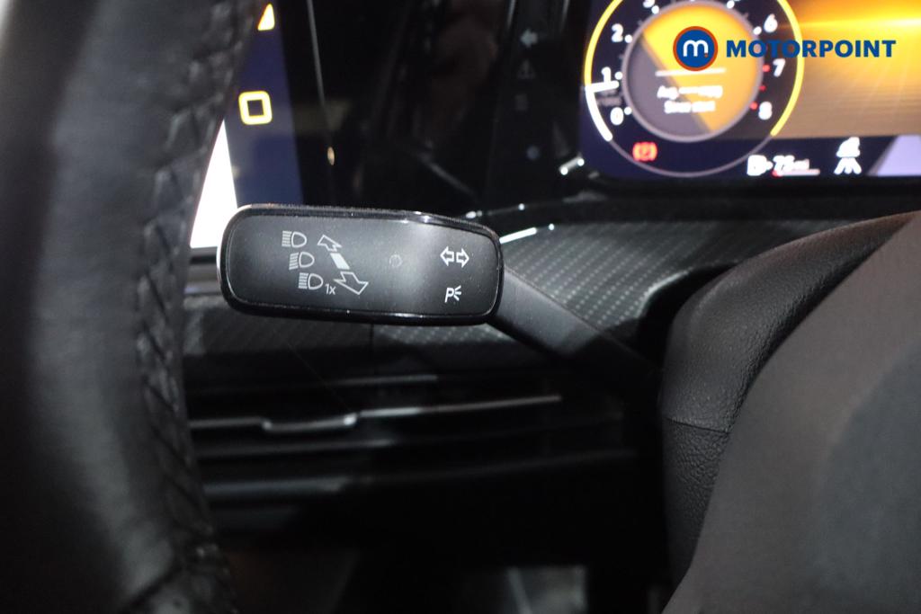 Volkswagen Golf R-Line Manual Petrol Hatchback - Stock Number (1575117) - 15th supplementary image