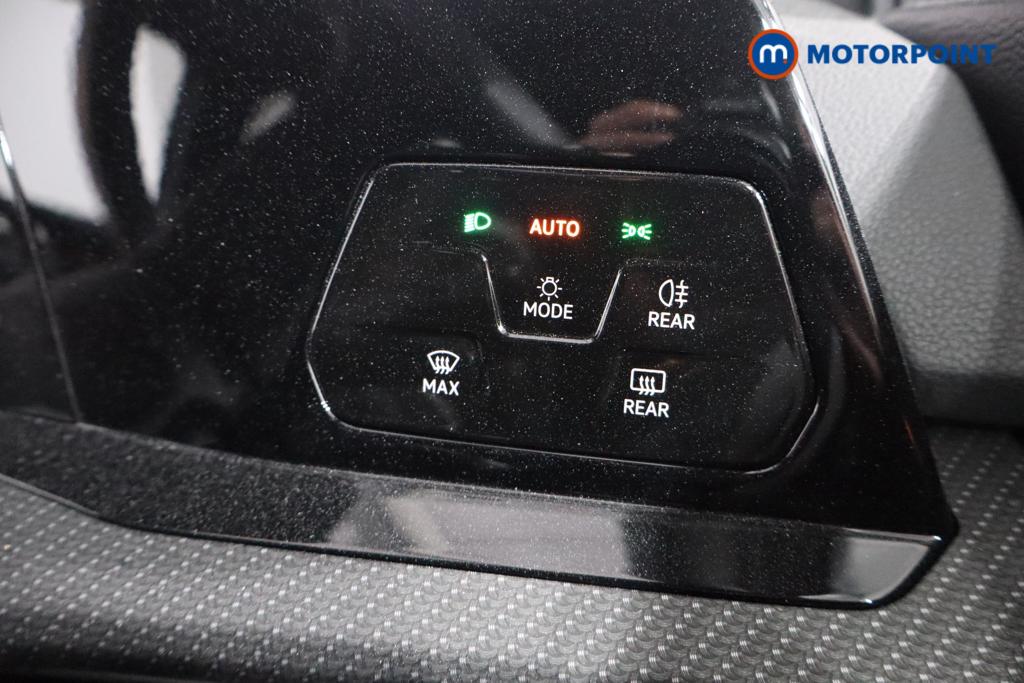 Volkswagen Golf R-Line Manual Petrol Hatchback - Stock Number (1575117) - 16th supplementary image