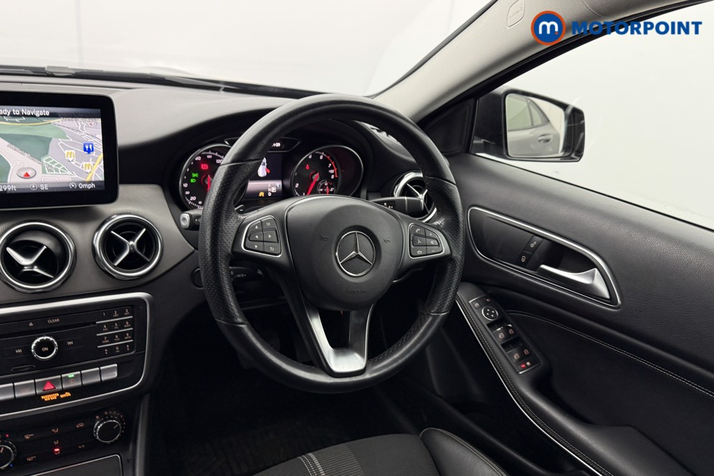 Mercedes-Benz GLA Urban Edition Automatic Petrol SUV - Stock Number (1579467) - 3rd supplementary image