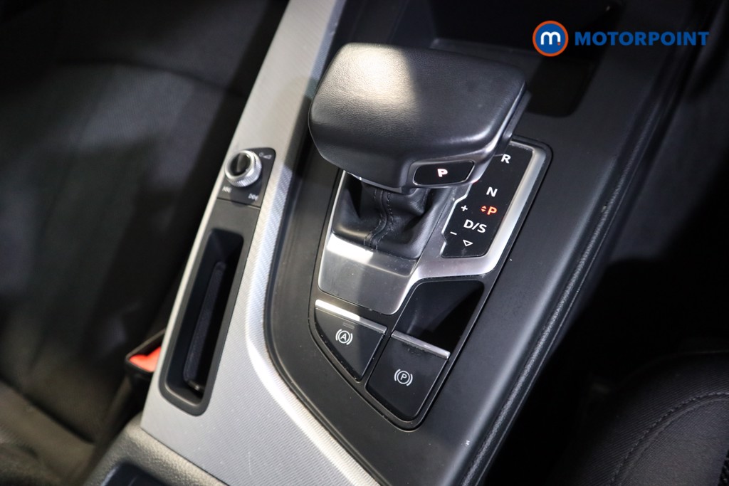 Audi A4 Technik Automatic Petrol Saloon - Stock Number (1583838) - 9th supplementary image