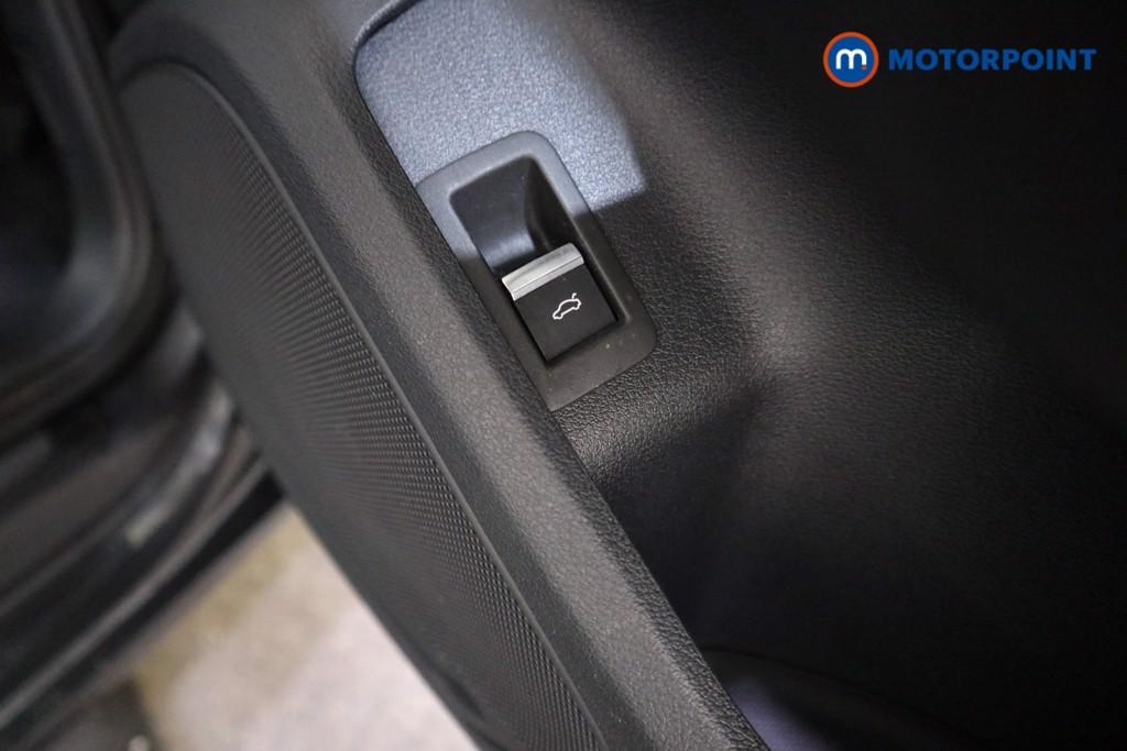 Audi A4 Technik Automatic Petrol Saloon - Stock Number (1583838) - 13th supplementary image