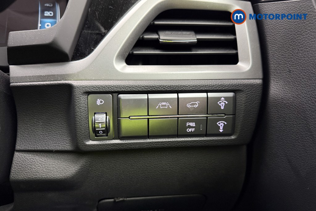 Ssangyong Korando Ultimate Automatic Petrol SUV - Stock Number (1586966) - 17th supplementary image