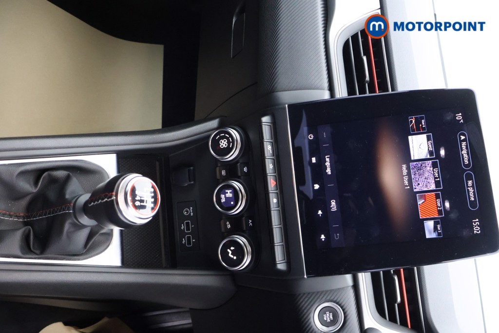 Renault Captur R.S. Line Manual Petrol SUV - Stock Number (1587567) - 9th supplementary image