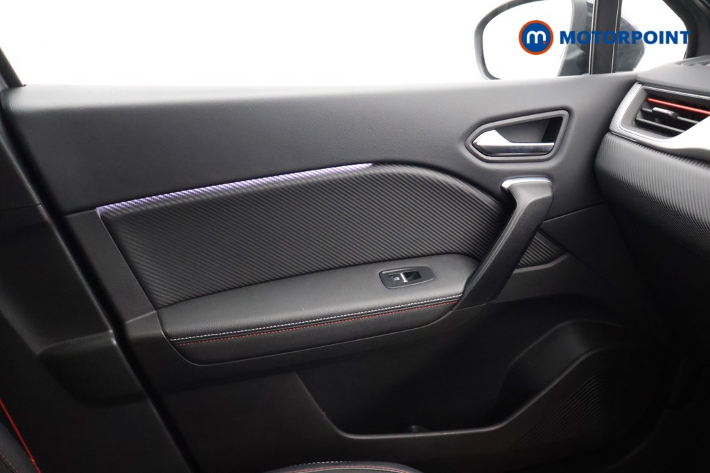 Renault Captur R.S. Line Manual Petrol SUV - Stock Number (1587567) - 11th supplementary image