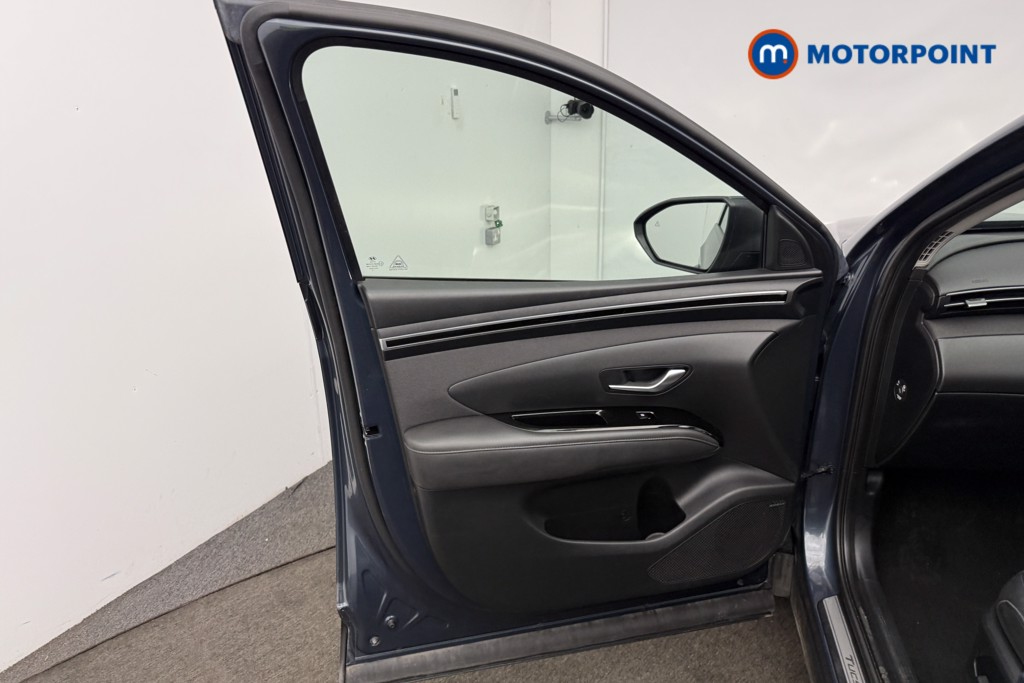 Hyundai Tucson Ultimate Manual Petrol SUV - Stock Number (1589000) - 4th supplementary image