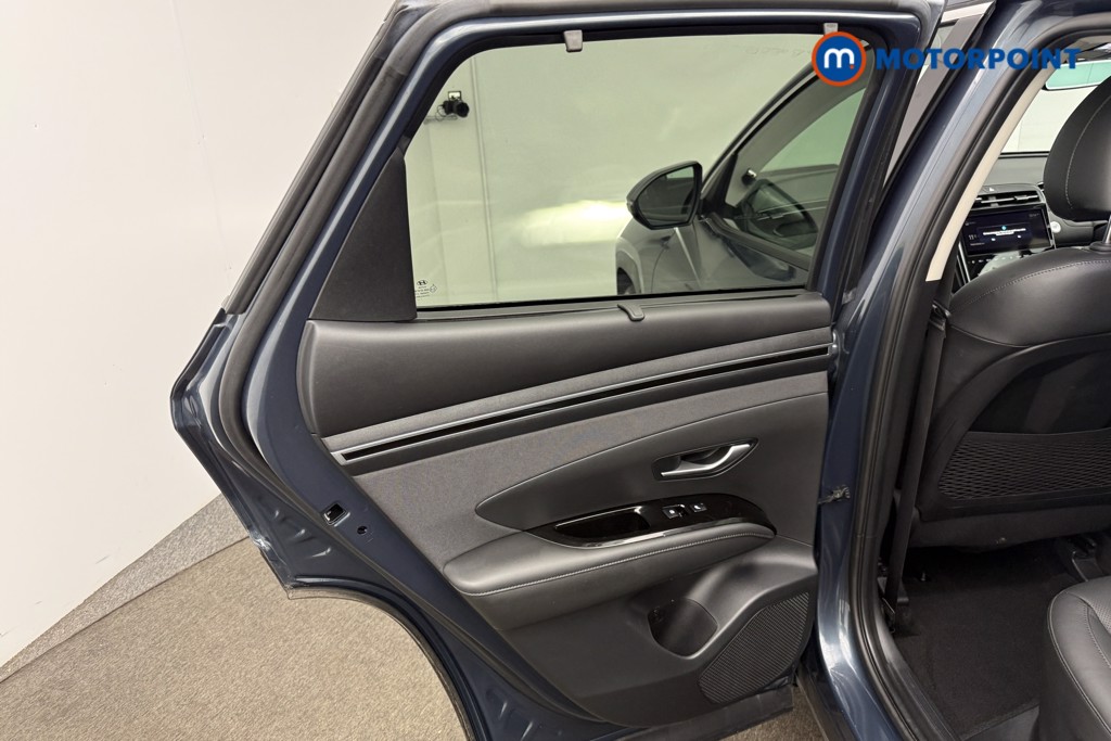 Hyundai Tucson Ultimate Manual Petrol SUV - Stock Number (1589000) - 7th supplementary image