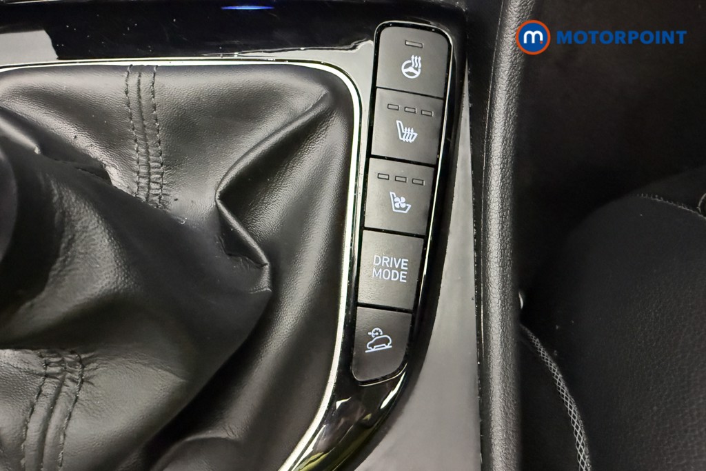 Hyundai Tucson Ultimate Manual Petrol SUV - Stock Number (1589000) - 27th supplementary image