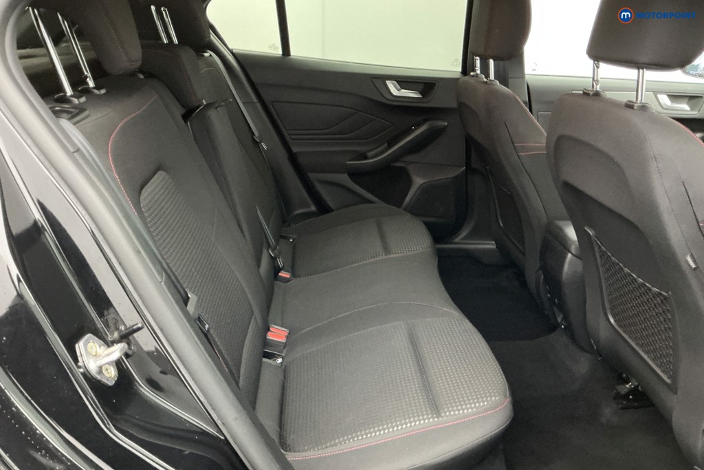 Ford Focus St-Line Manual Petrol Hatchback - Stock Number (1592034) - 5th supplementary image