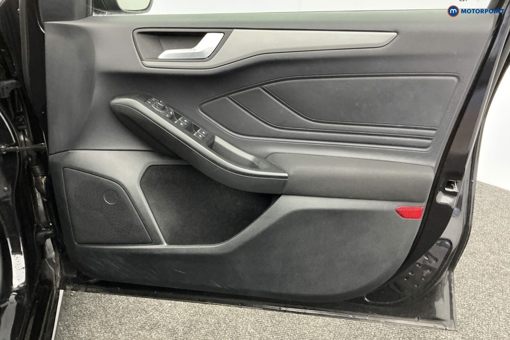 Ford Focus St-Line Manual Petrol Hatchback - Stock Number (1592034) - 23rd supplementary image