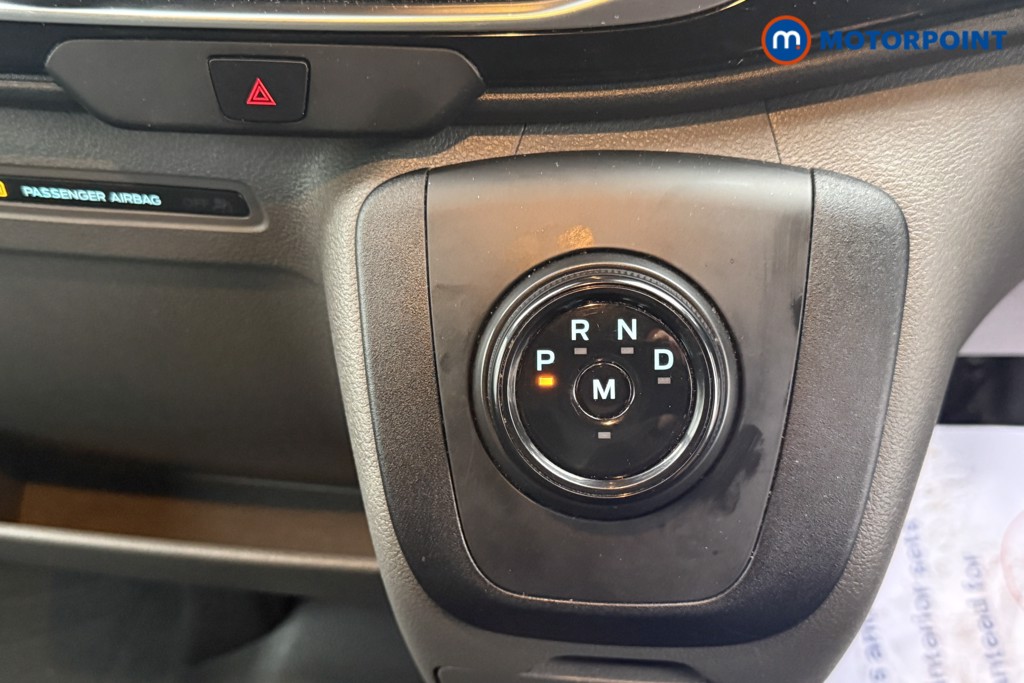 Ford Transit Limited Automatic Diesel Medium Roof Van - Stock Number (1594789) - 6th supplementary image