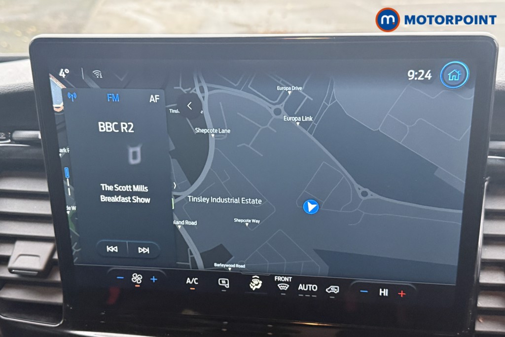 Ford Transit Limited Automatic Diesel Medium Roof Van - Stock Number (1594789) - 1st supplementary image