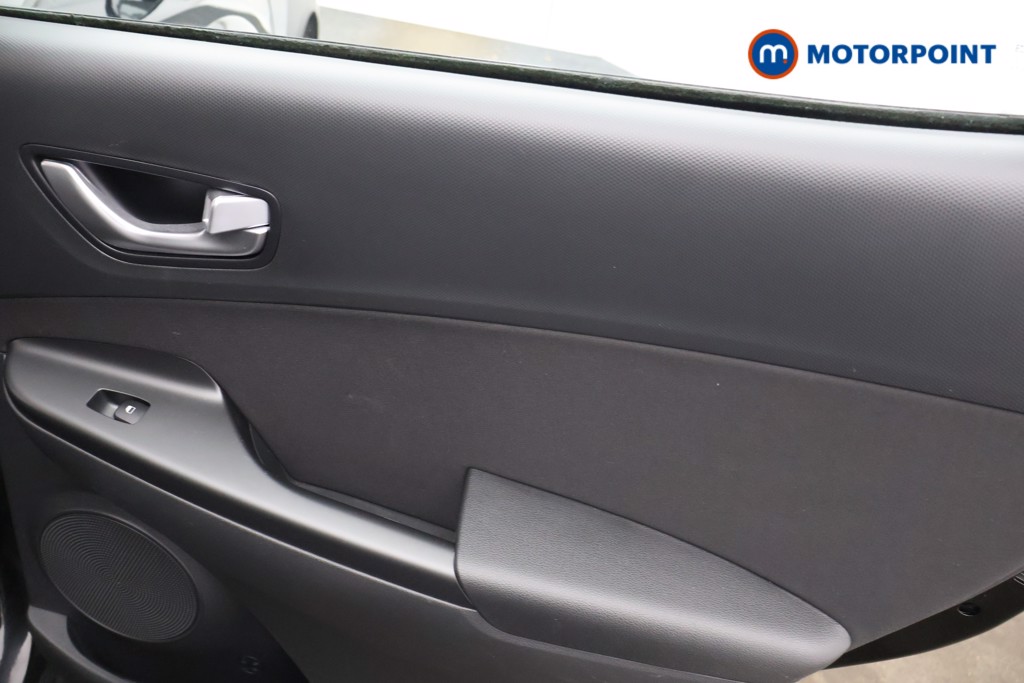 Hyundai Kona Se Connect Automatic Petrol-Electric Hybrid SUV - Stock Number (1594862) - 18th supplementary image