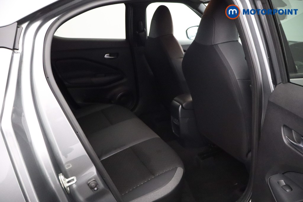 Nissan Juke N-Connecta Manual Petrol SUV - Stock Number (1595674) - 10th supplementary image