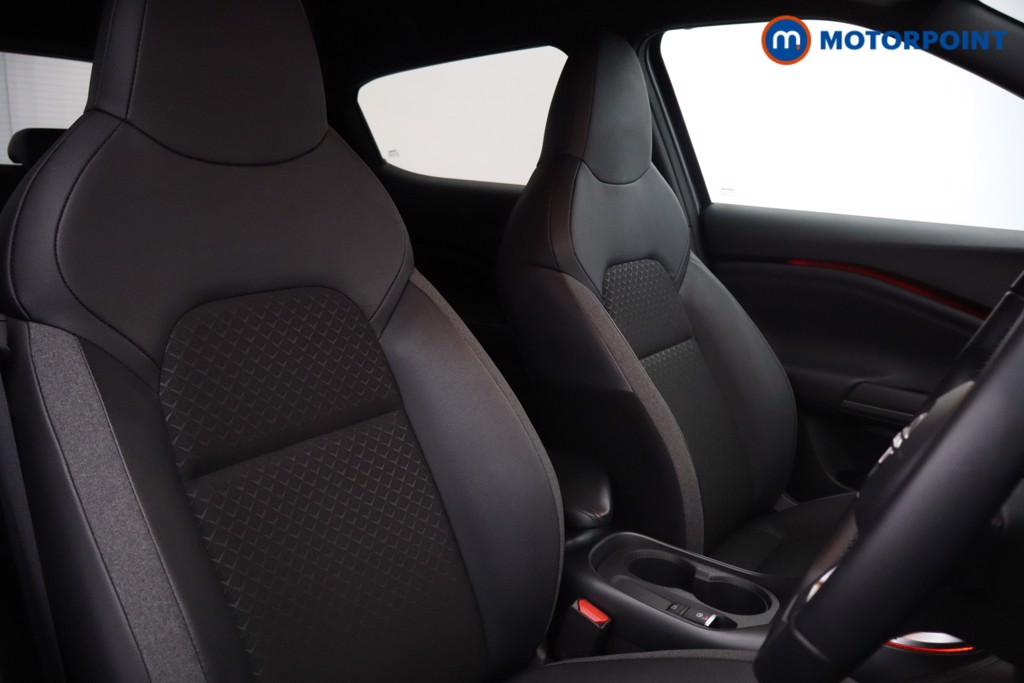 Nissan Juke N-Connecta Manual Petrol SUV - Stock Number (1595674) - 13th supplementary image