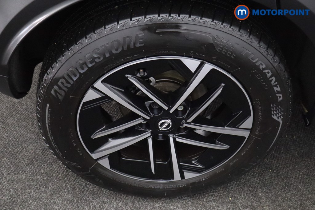 Nissan Juke N-Connecta Manual Petrol SUV - Stock Number (1595674) - 19th supplementary image