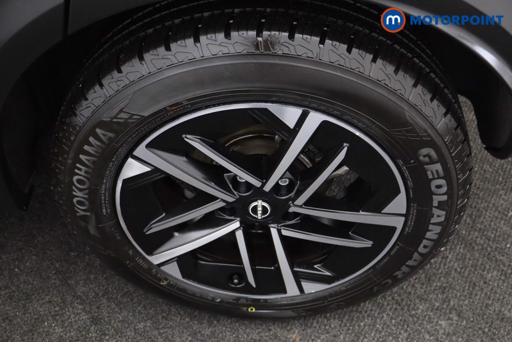 Nissan Juke N-Connecta Manual Petrol SUV - Stock Number (1595674) - 22nd supplementary image