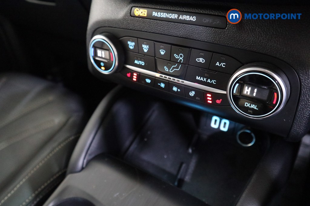 Ford Kuga Vignale Automatic Petrol Plug-In Hybrid SUV - Stock Number (1597433) - 8th supplementary image