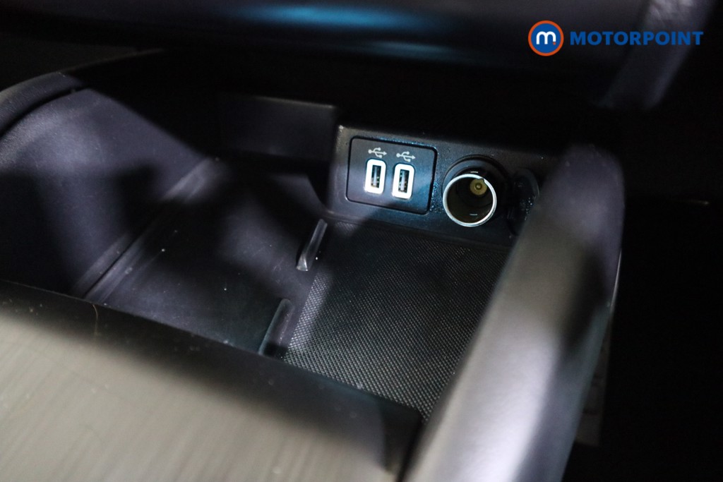 Ford Kuga Vignale Automatic Petrol Plug-In Hybrid SUV - Stock Number (1597433) - 9th supplementary image