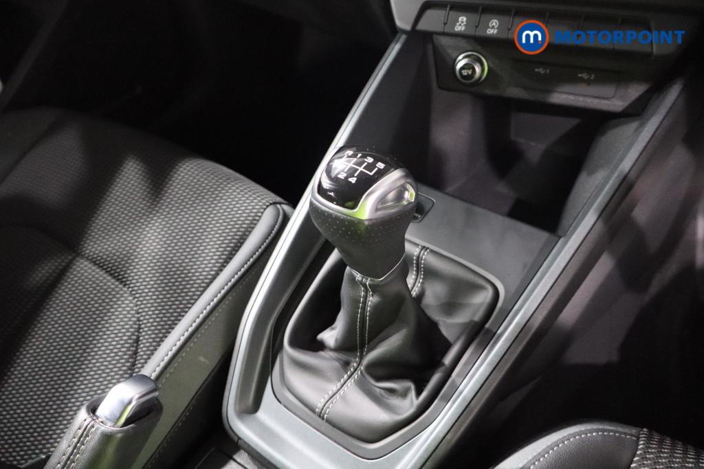Audi A1 S Line Manual Petrol Hatchback - Stock Number (1597636) - 5th supplementary image