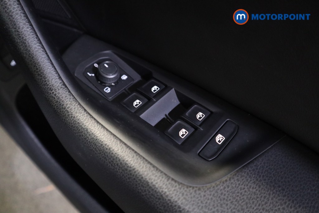 Volkswagen Arteon R-Line Edition Automatic Petrol Hatchback - Stock Number (1598183) - 14th supplementary image